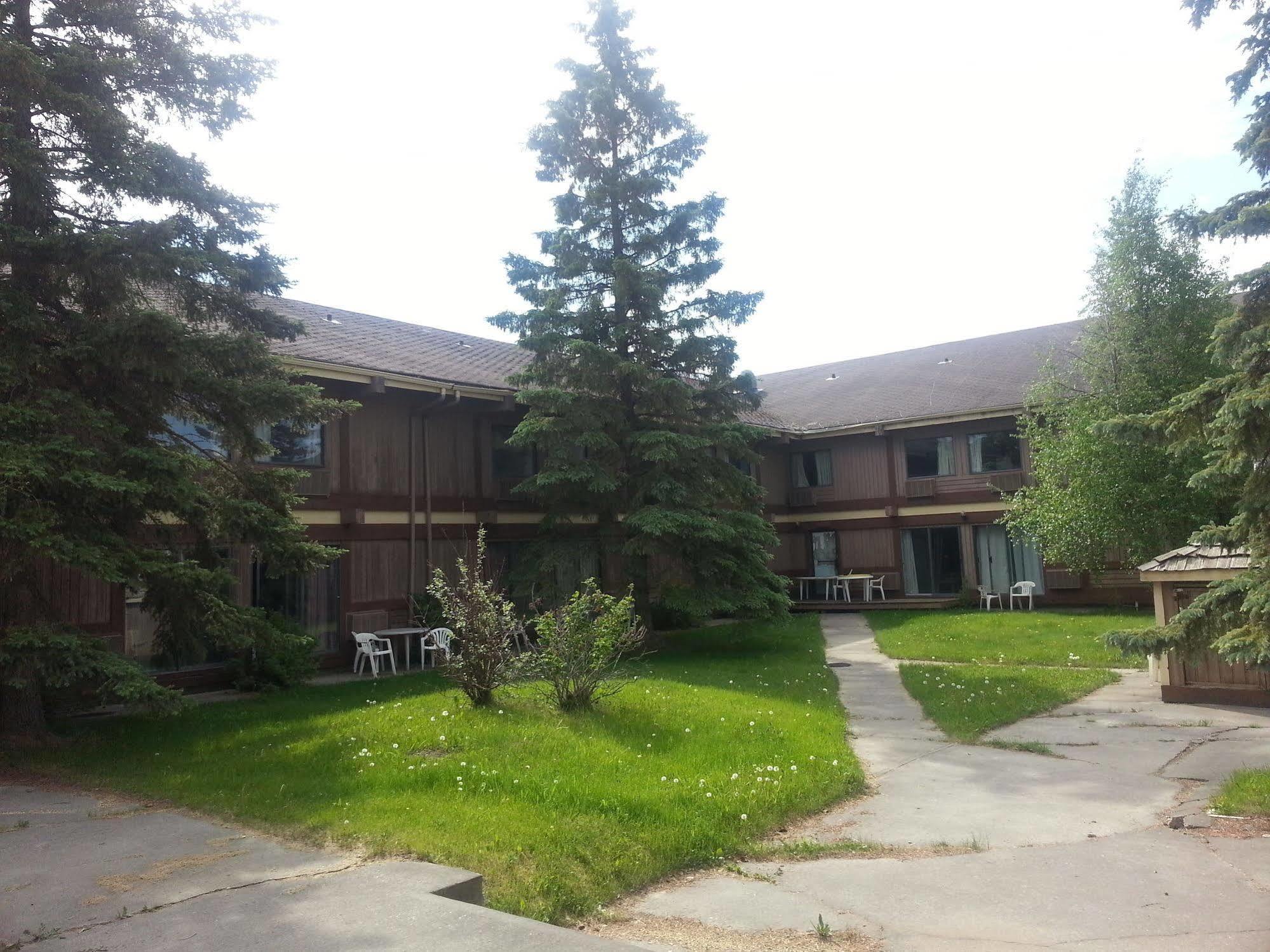 Northwoods Inn Fort St. John 外观 照片